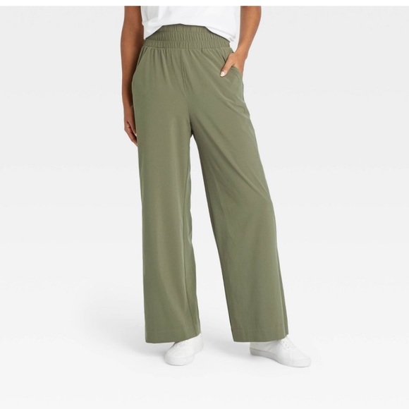 all in motion Pants - NWT All in Motion Wide Leg Green Stretch Woven Pants - Size L